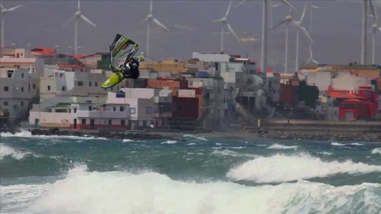 Mejores lugares para practicar kitesurf cerca de Teror